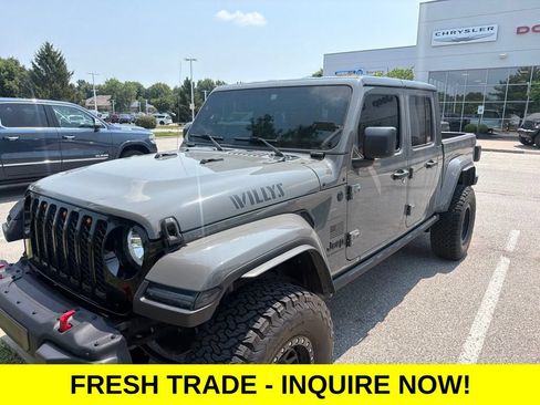 Used 2021 Jeep Gladiator Sport AWD/4WD image 1