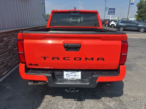 Used 2024 Toyota Tacoma TRD Sport w/ TRD Sport Upgrade Package AWD/4WD image 7