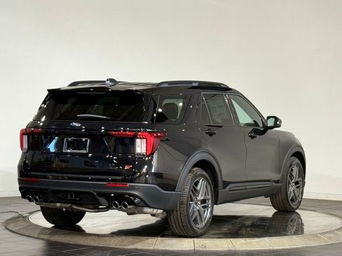 New 2026 Ford Explorer ST w/ Sun And Sound Package image 10