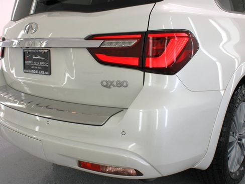 Used 2019 INFINITI QX80 Luxe w/ All-Season Package image 23