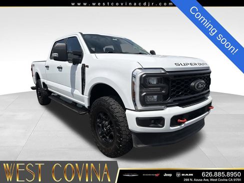 Used 2024 Ford F250 XL w/ STX Appearance Package AWD/4WD image 4