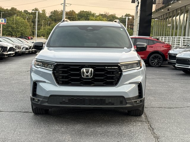 Used 2025 Honda Pilot Black Edition image 18