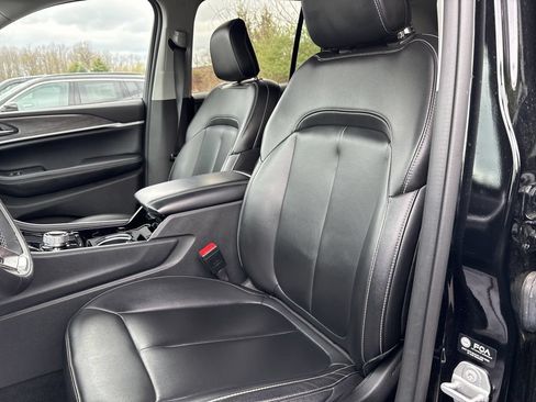 Used 2023 Jeep Grand Cherokee Limited AWD/4WD image 9