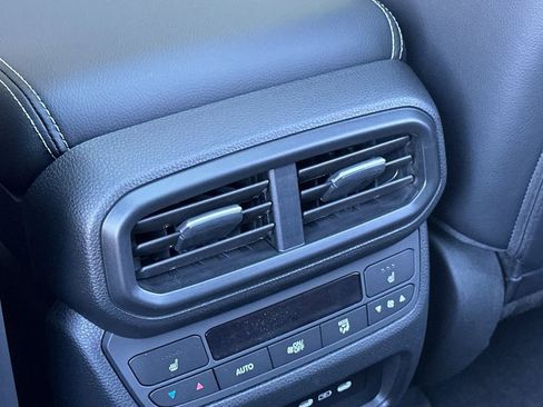 New 2025 Honda Pilot Elite image 14