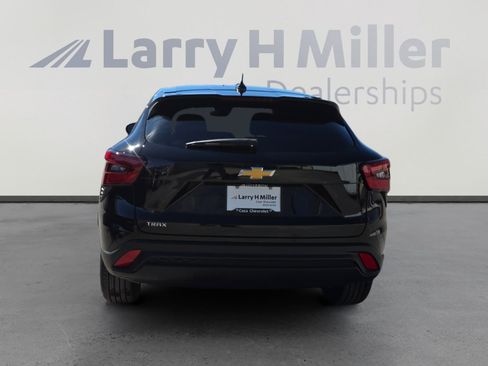 New 2026 Chevrolet Trax LS w/ LS Convenience Package image 4