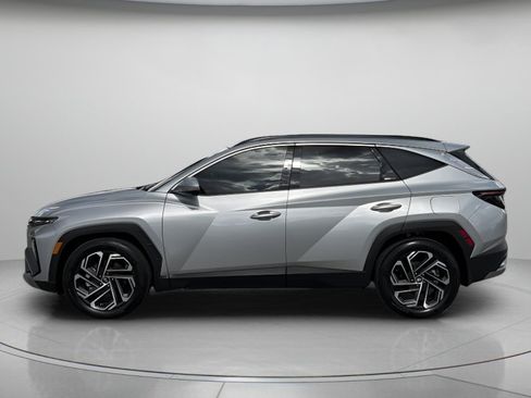 Used 2025 Hyundai Tucson Limited FWD image 5