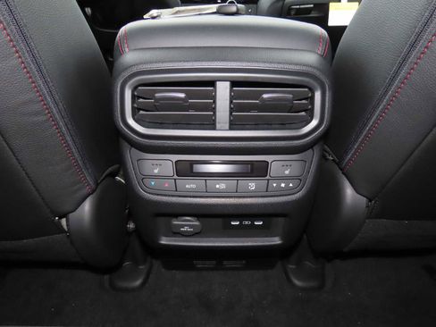 New 2026 Honda Ridgeline Black Edition image 24