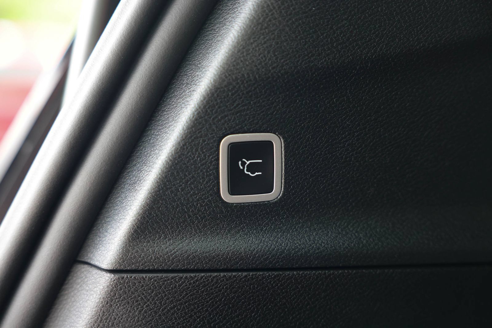 Used 2024 Chrysler Pacifica Limited FWD image 16