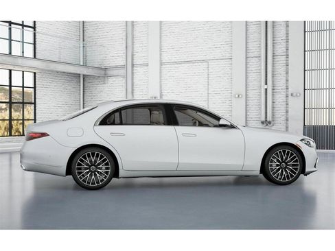 New 2026 Mercedes-Benz S 580 4MATIC Sedan image 17