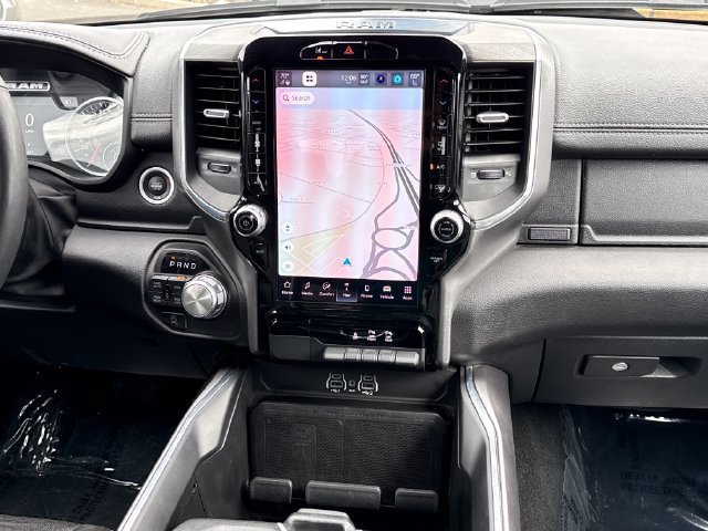 Used 2025 RAM 1500 Laramie AWD/4WD image 10