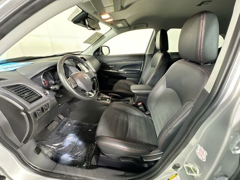 Used 2024 Mitsubishi Outlander Sport AWD image 12