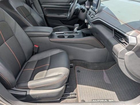 Used 2022 Nissan Altima 2.5 SR FWD image 25