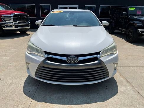 Used 2015 Toyota Camry XLE w/ Advanced Technology Package FWD image 2