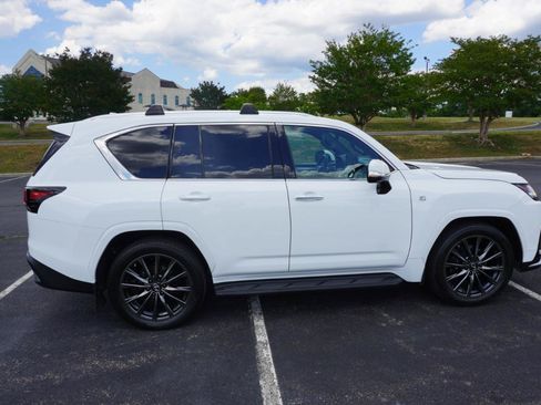 Used 2023 Lexus LX 600 F Sport w/ Accessory Package (Z1) AWD/4WD image 19