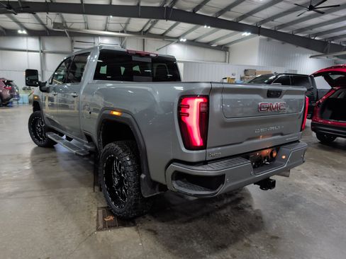 Used 2024 GMC Sierra 3500 Denali w/ Denali Reserve Package image 4