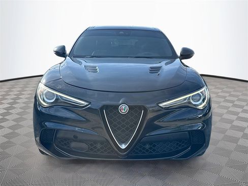 Used 2018 Alfa Romeo Stelvio Quadrifoglio w/ Driver Assist Dynamic Package image 4