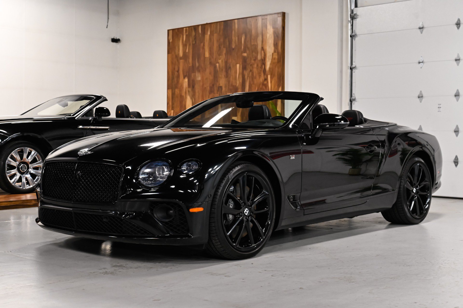 Used 2020 Bentley Continental GT w/ First Edition Specification AWD/4WD image 2