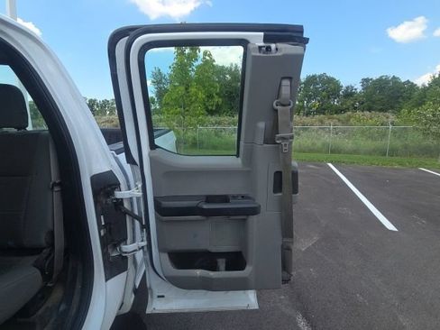 Used 2017 Ford F150 XL w/ Equipment Group 101A Mid RWD image 15
