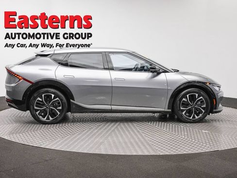 Used 2024 Kia EV6 Wind w/ Wind Technology Package AWD/4WD image 4