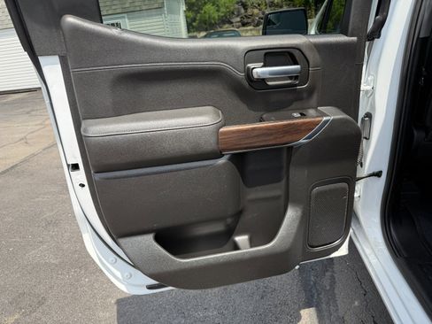 Used 2019 GMC Sierra 1500 SLT w/ SLT Premium Package image 18