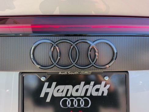 Used 2025 Audi RS Q8 performance image 40