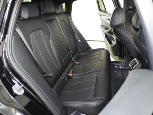 Certified 2024 BMW X4 xDrive30i w/ Premium Package image 20