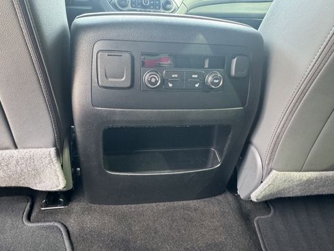 Used 2018 Chevrolet Tahoe LT w/ Luxury Package image 10