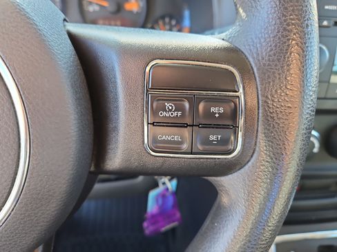 Used 2014 Jeep Compass Sport w/ Power Value Group image 18