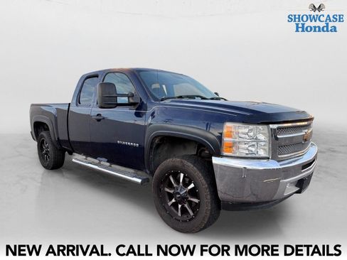 Used 2012 Chevrolet Silverado 1500 LT w/ All-Star Edition RWD image 6