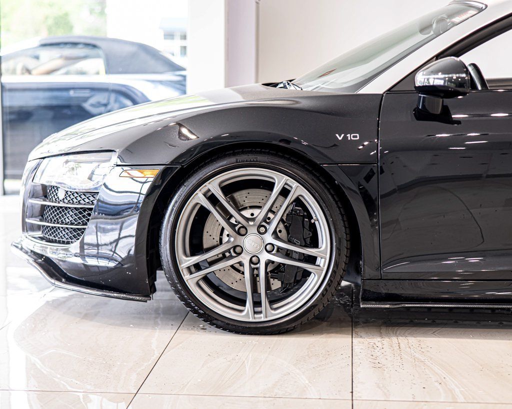 Used 2012 Audi R8 V10 AWD/4WD image 9