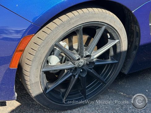 Used 2024 Toyota GR86 Premium RWD image 7