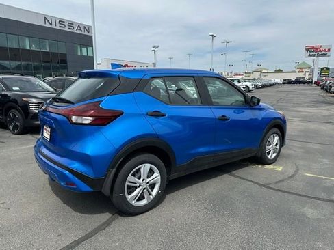 Used 2025 Nissan Kicks Play S FWD image 12