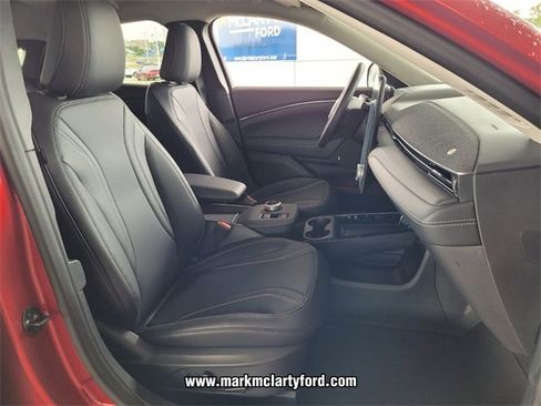 New 2024 Ford Mustang Mach-E Premium image 9