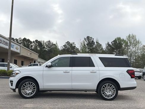 Used 2024 Ford Expedition Max Limited AWD/4WD image 12