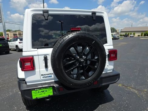 Used 2025 Jeep Wrangler Unlimited Sahara AWD/4WD image 5