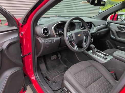 Used 2021 Chevrolet Blazer LT FWD image 31