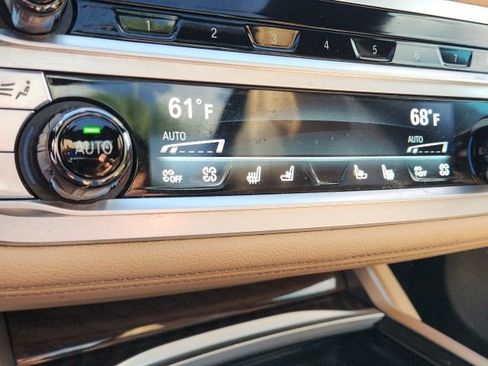 Used 2022 BMW 750i xDrive 750i xDrive w/ Executive Package image 31