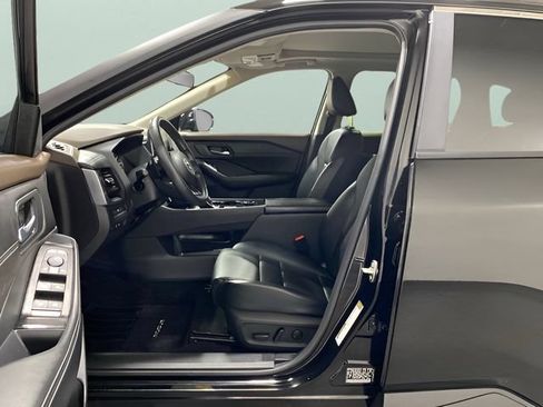 Certified 2023 Nissan Rogue SV w/ SV Premium B Package AWD/4WD image 11