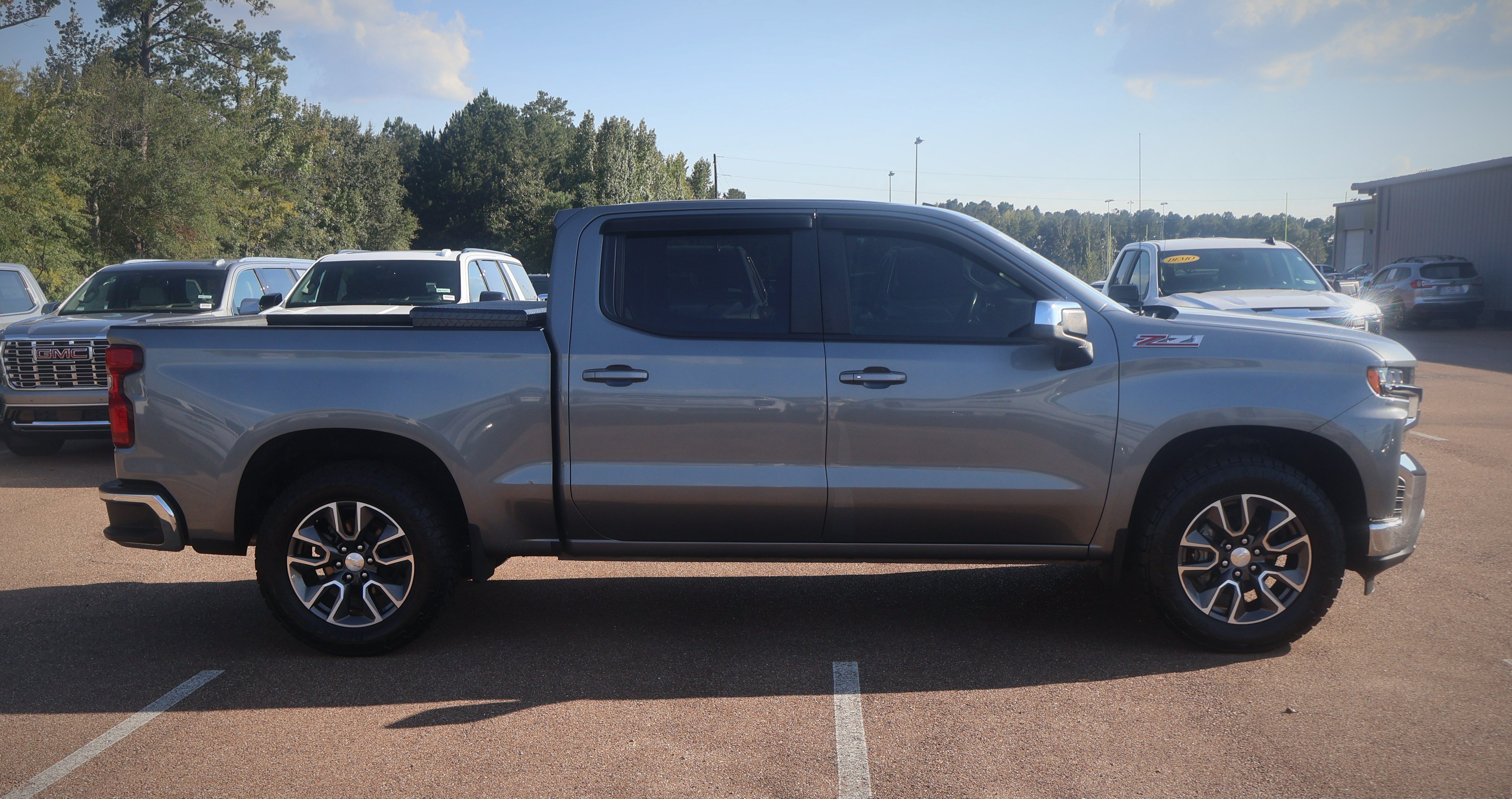 Used 2020 Chevrolet Silverado 1500 LT w/ All-Star Edition AWD/4WD image 5