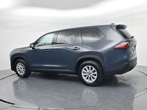 Used 2025 Toyota Grand Highlander AWD image 5