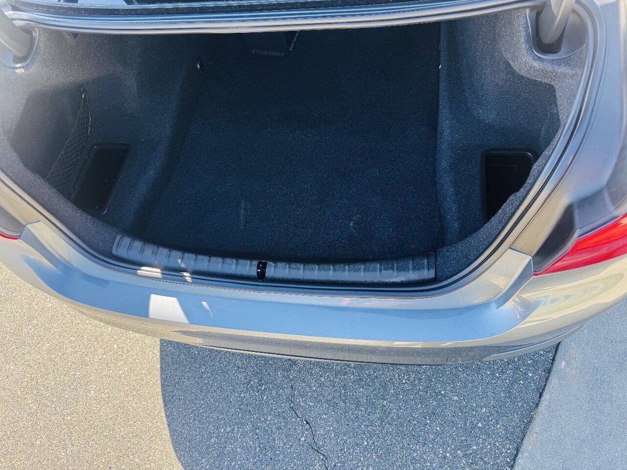 Used 2019 BMW 530i w/ Convenience Package RWD image 7