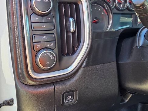 Used 2021 Chevrolet Silverado 2500 LT AWD/4WD image 8