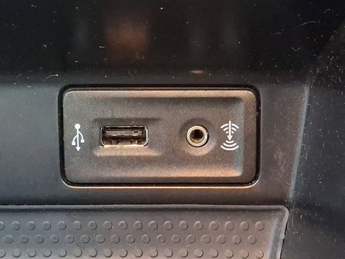 Used 2017 Volkswagen Beetle 1.8T SE image 25