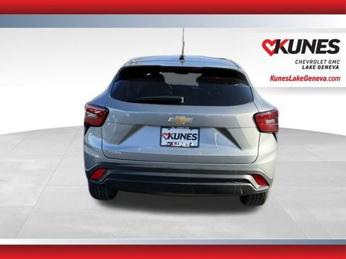 New 2026 Chevrolet Trax LS w/ LS Convenience Package image 4