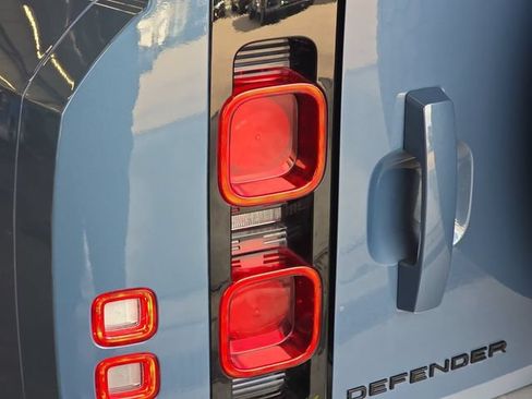 Certified 2024 Land Rover Defender 110 S AWD/4WD image 35