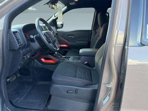 Used 2023 Nissan Frontier PRO-4X w/ Pro Convenience Package AWD/4WD image 9