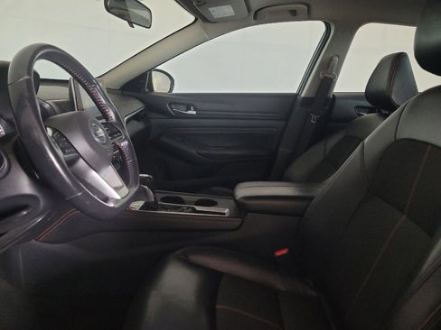 Used 2021 Nissan Altima 2.5 SR FWD image 17