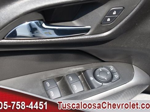 Used 2024 Chevrolet Trax RS w/ Driver Confidence Package FWD image 17
