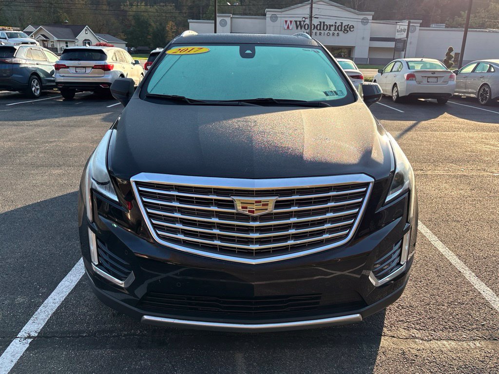 Used 2017 Cadillac XT5 Platinum w/ Driver Assist Package AWD/4WD image 8