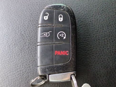 Used 2020 Jeep Grand Cherokee Limited image 37